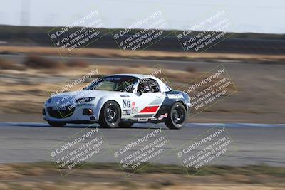 media/Nov-17-2024-CalClub SCCA (Sun) [[5252d9c58e]]/Around the Pits/